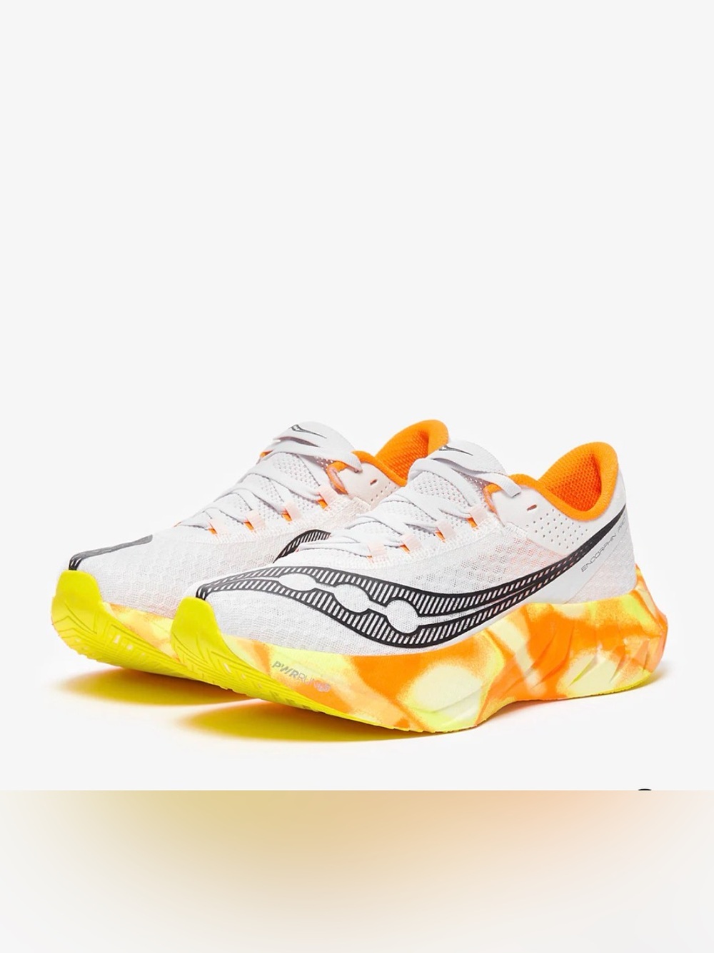 Saucony Endorphin Pro 4 carbon plated running shoes in the "Fog/Peel"size 8.5/42